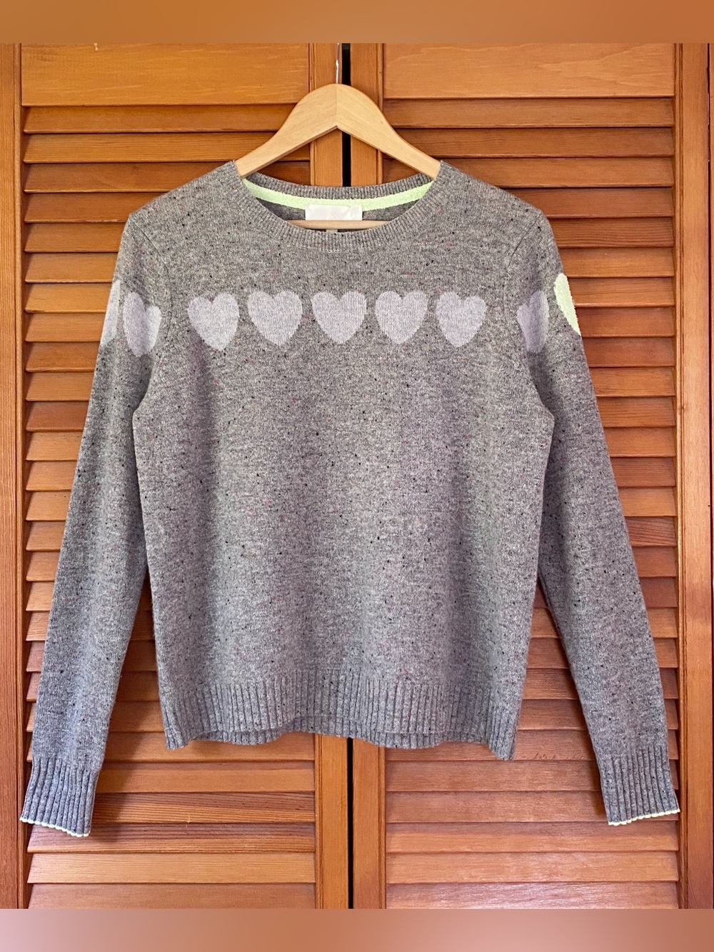 Lisa Todd Sweater Women's Size Small 100% Cashmere Hearts Graphic Gray Green